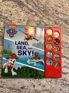 Nickelodeon Paw Patrol Land, Sea, and Sky Sound Hard Back Book NWOT *Call out*